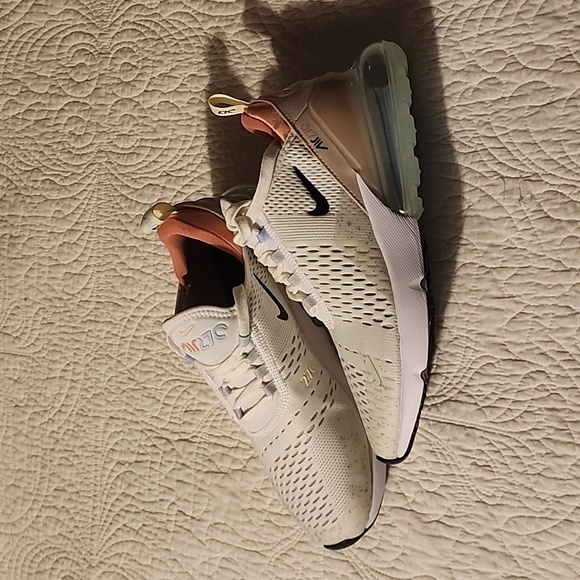 Nike Air Max 270 Sandrift- size 9M - Picture 2 of 4